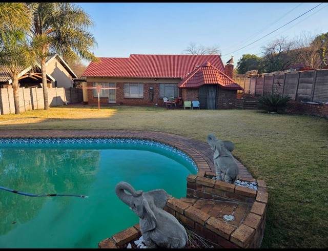 3 BEDROOM HOUSE FOR SALE IN VALHALLA